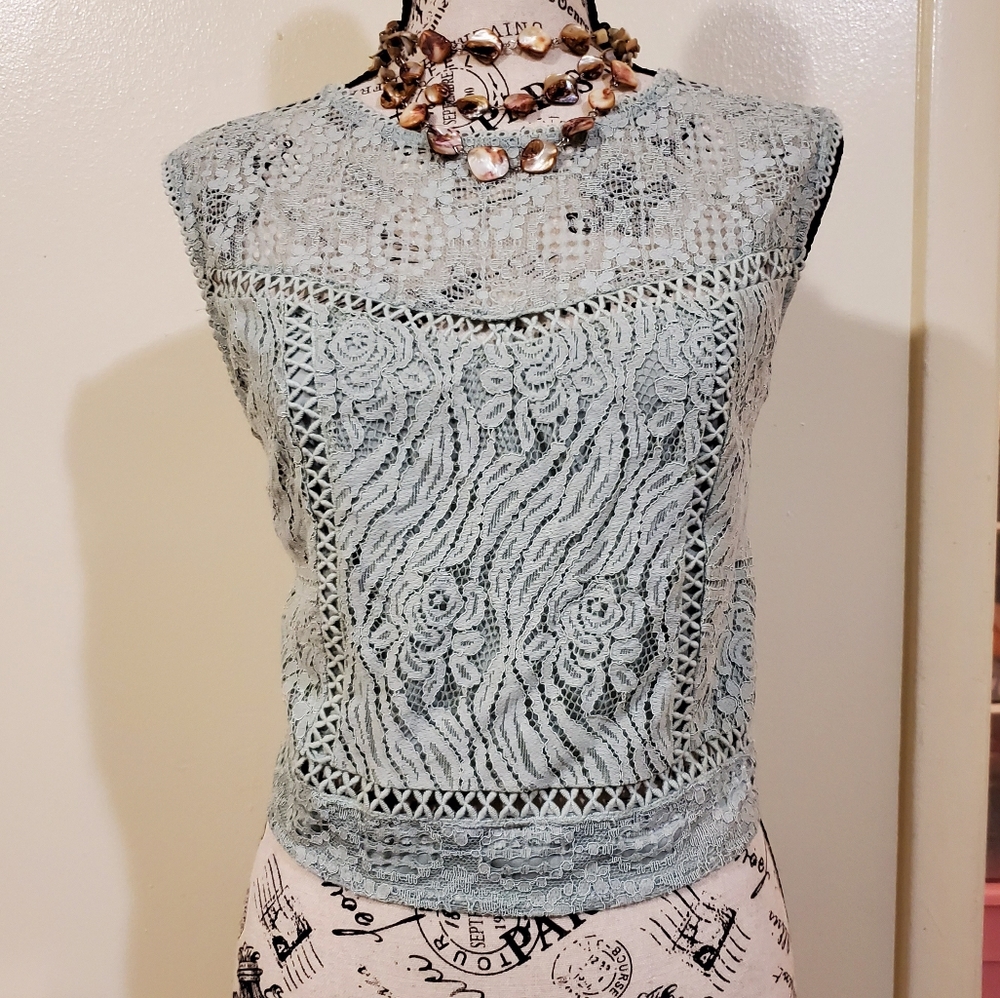 Xhilaration crop top XXL NWOT